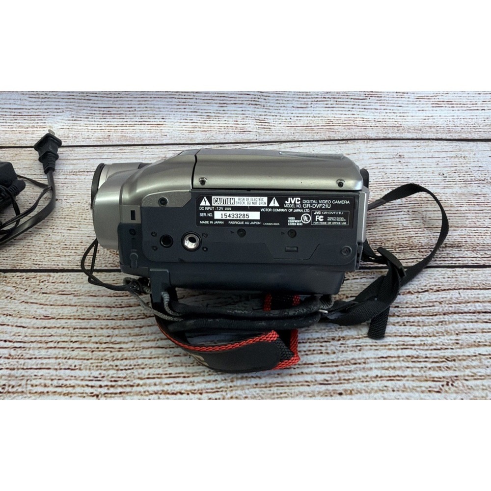 JVC Digital Video Camcorder GR-DVF21U Untested No Battery W/ Power Adapter - Picture 8 of 8